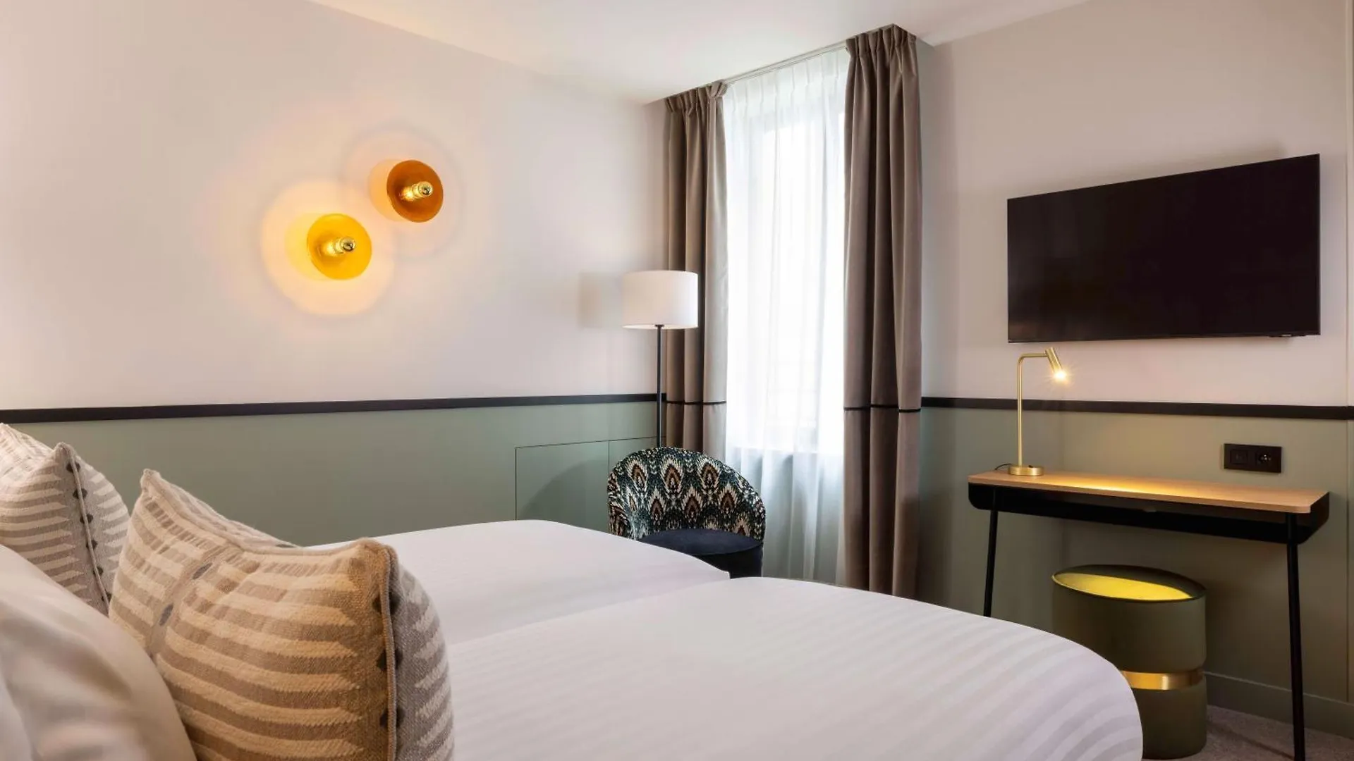 Hotel Grand Coeur Latin Paris