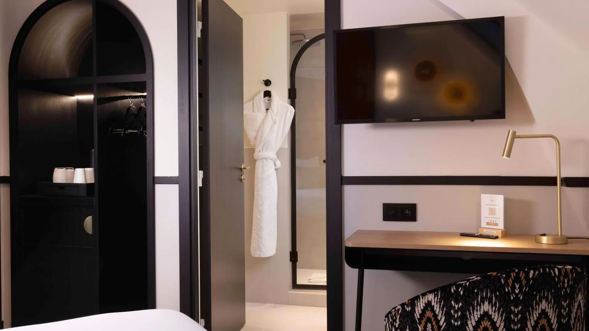 Grand Coeur Latin Hotel 4*