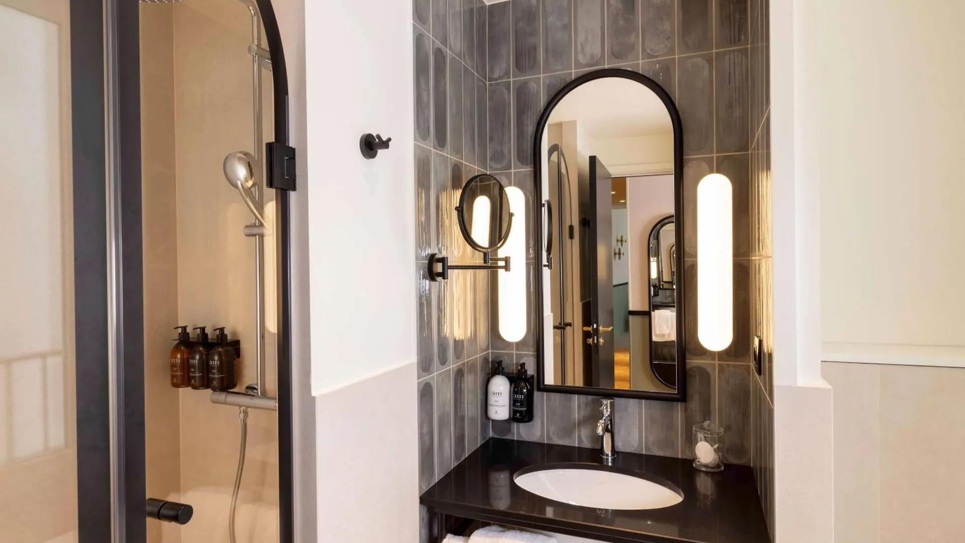 Grand Coeur Latin Hotel