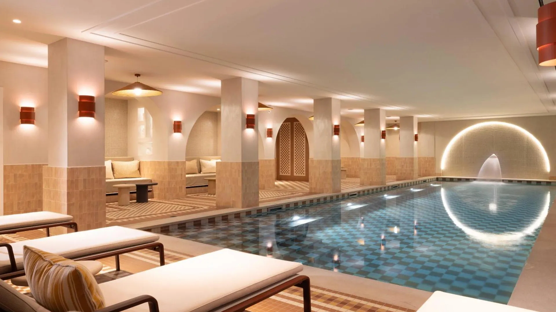 Grand Coeur Latin Hotel 4*